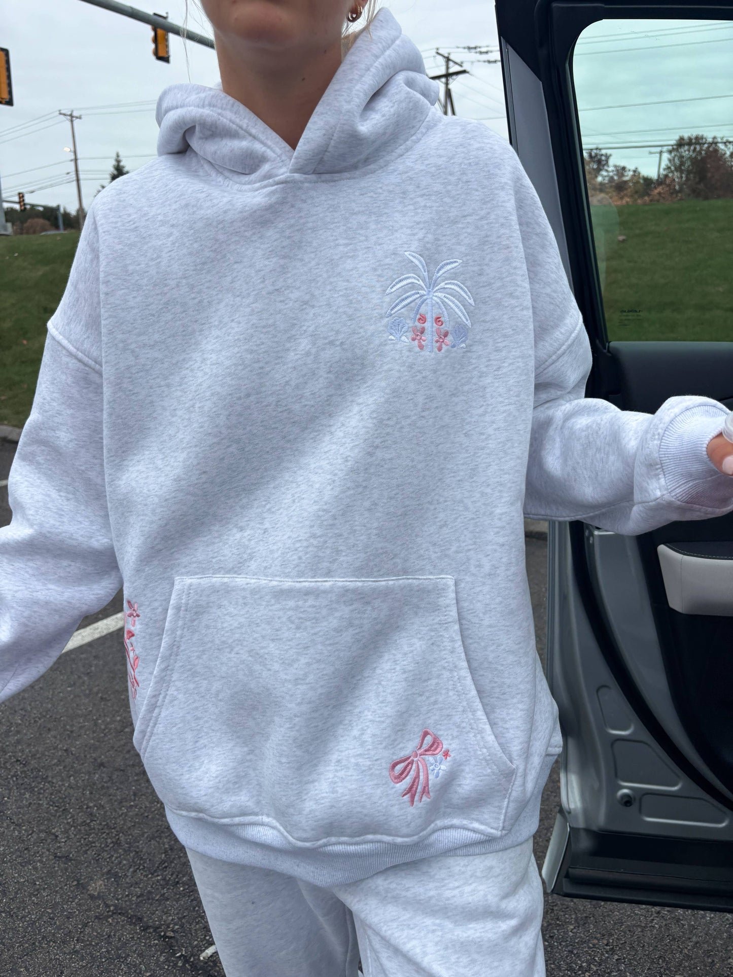 TROPICAL PALMS EMBROIDERED HOODIE