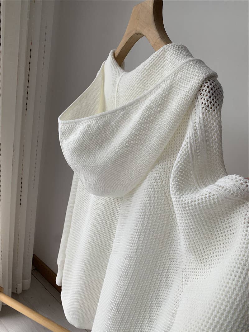 HOODED KNIT PULLOVER