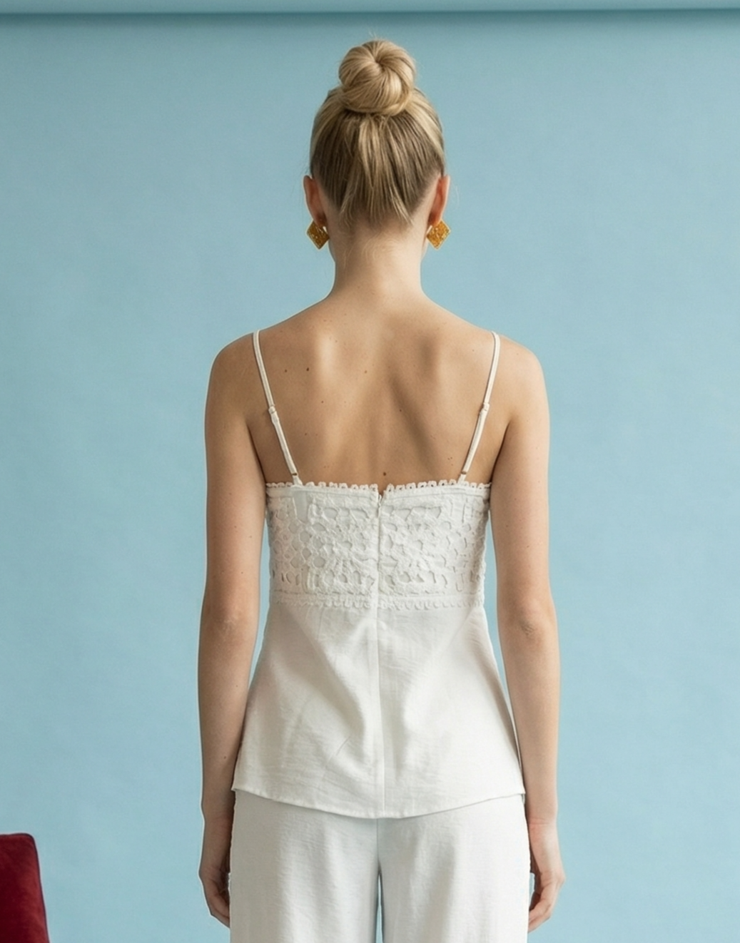 JASMINE CROCHET DETAIL SLEEVELESS TOP