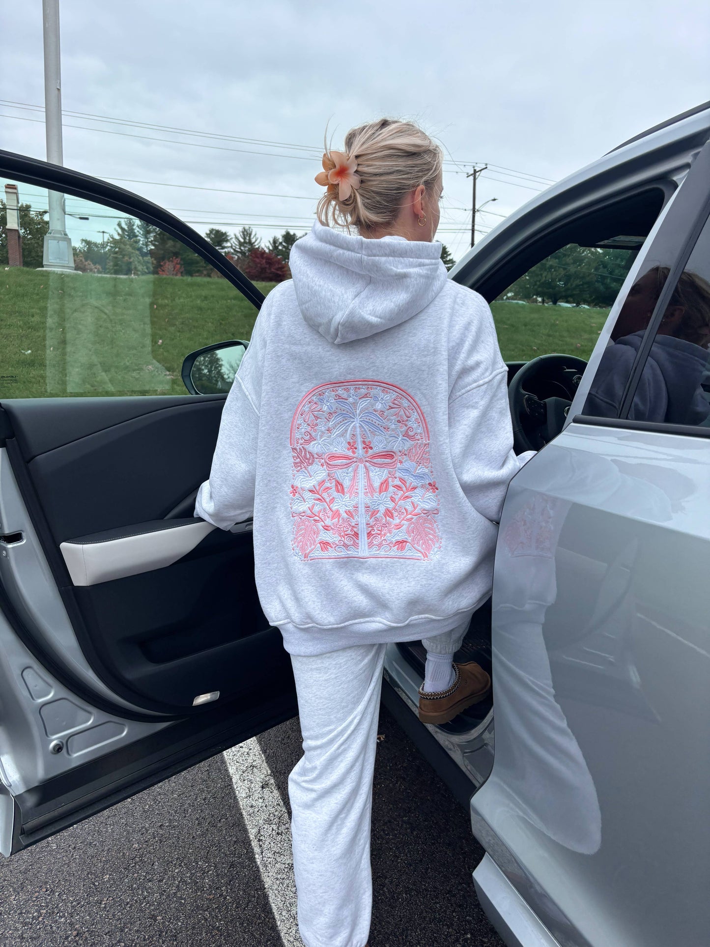 TROPICAL PALMS EMBROIDERED HOODIE