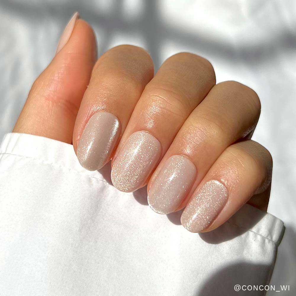 GLAMNETIC NAILS