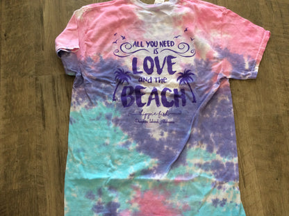 ALL YOU NEED IS LOVE AND THE BEACH SHORT SLEEVE ADULT