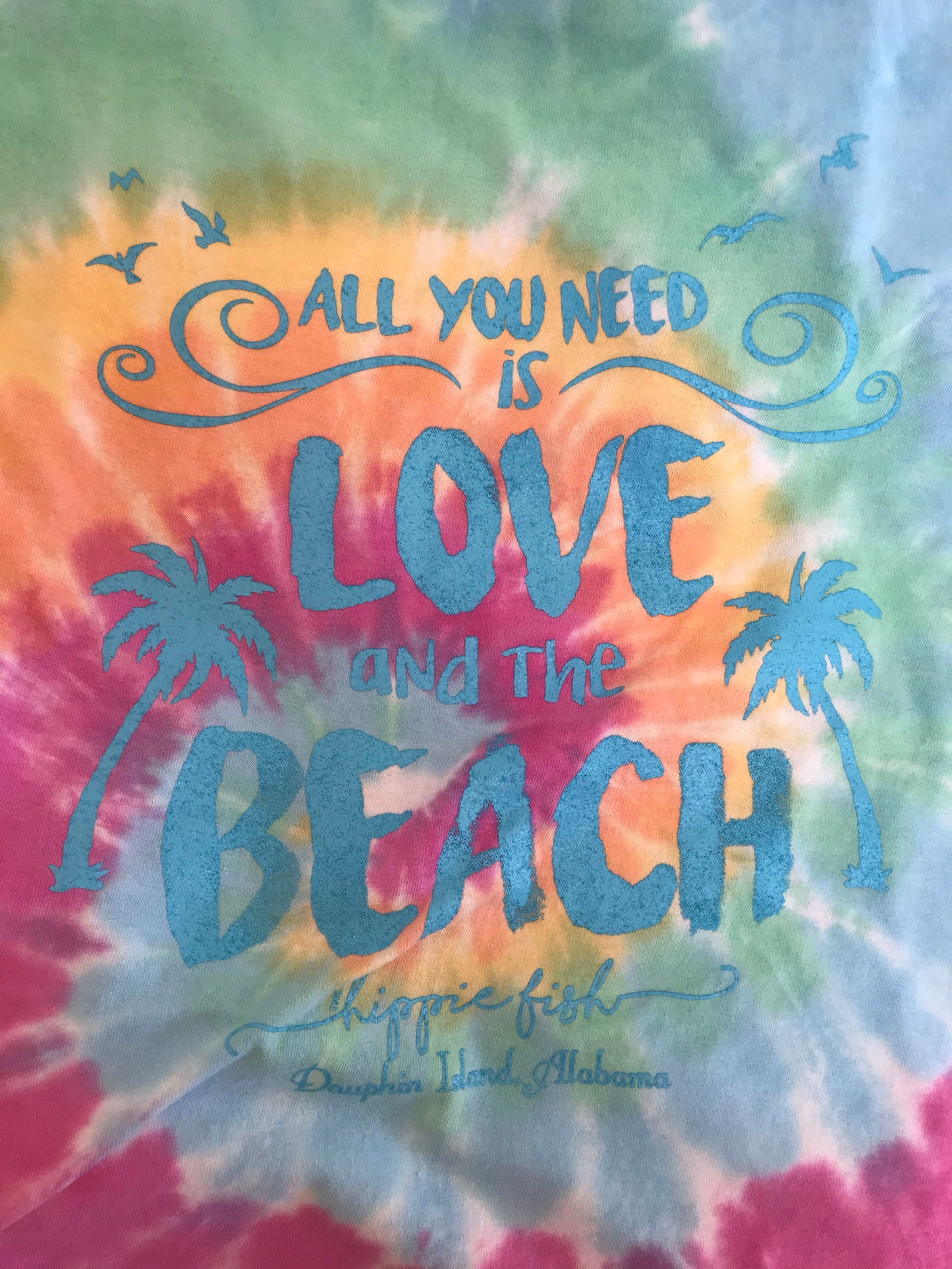 ALL YOU NEED IS LOVE AND THE BEACH SHORT SLEEVE ADULT